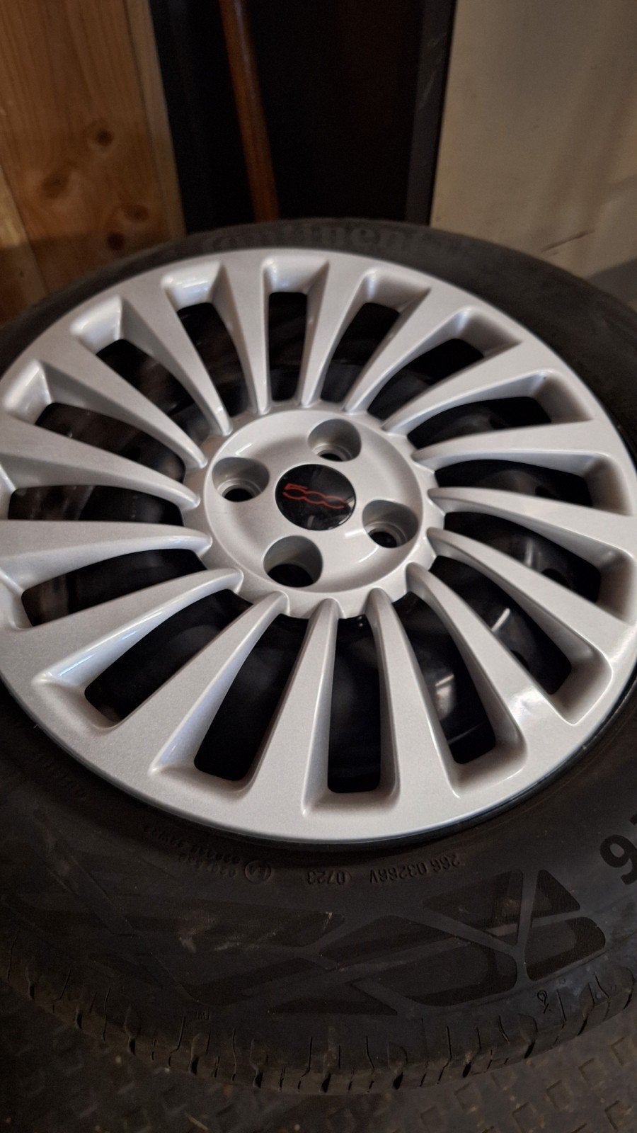 Continental 185/65 R15 T zomerbanden stalen velgen Fiat 500e, Auto-onderdelen, Banden en Velgen, Ophalen, Gebruikt, 15 inch, Banden en Velgen