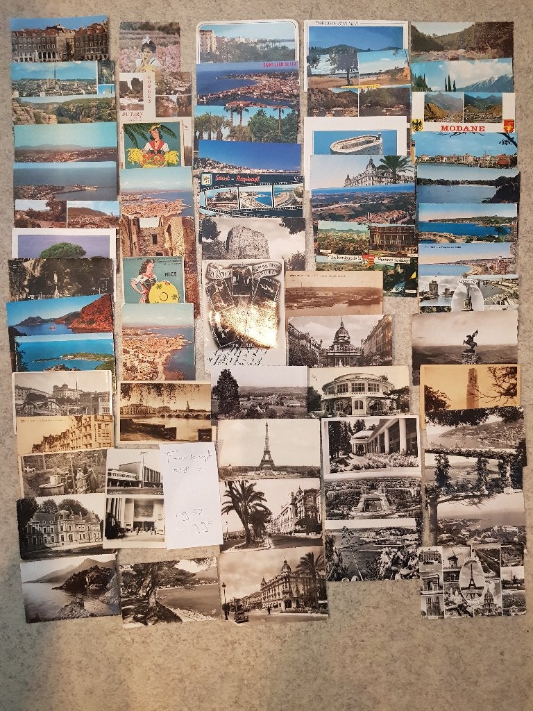 147 Ansichtkaarten Noord Europa (Frankrijk, UK, België etc), Verzamelen, Ophalen of Verzenden, 1960 tot 1980, Gelopen, Frankrijk