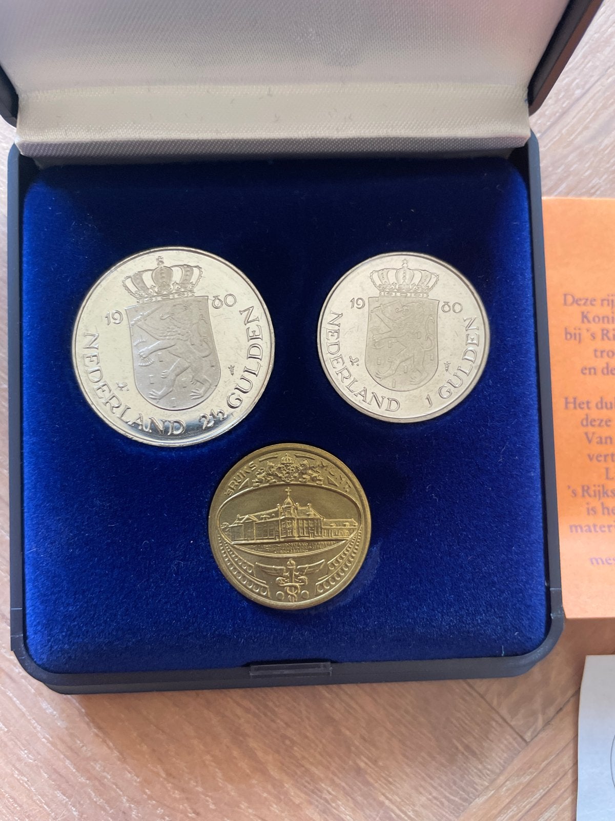 Muntset 's Rijks Munt 1980 - 2½ gulden, 1 gulden, 5 gulden, Ophalen, Koningin Beatrix, Overige waardes, Setje