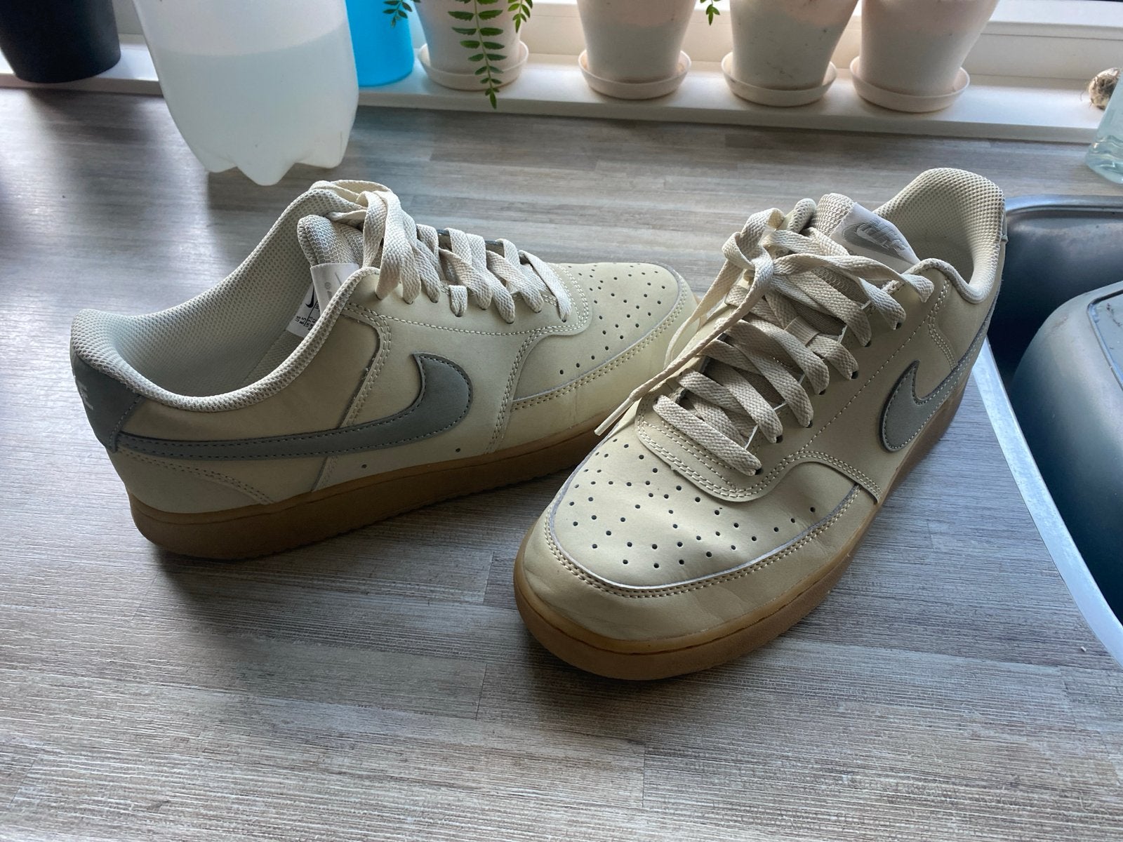 Nike Court Vision sneakers - Zo goed als nieuw, Ophalen of Verzenden, Zo goed als nieuw, Overige kleuren, Sneakers of Gympen
