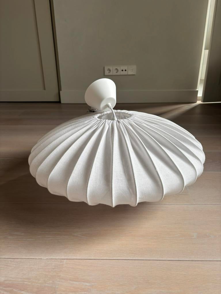 Design hanglamp Watt & Veke creme wit - als nieuw!, Huis en Inrichting, Lampen | Hanglampen, Ophalen, Zo goed als nieuw, Stof