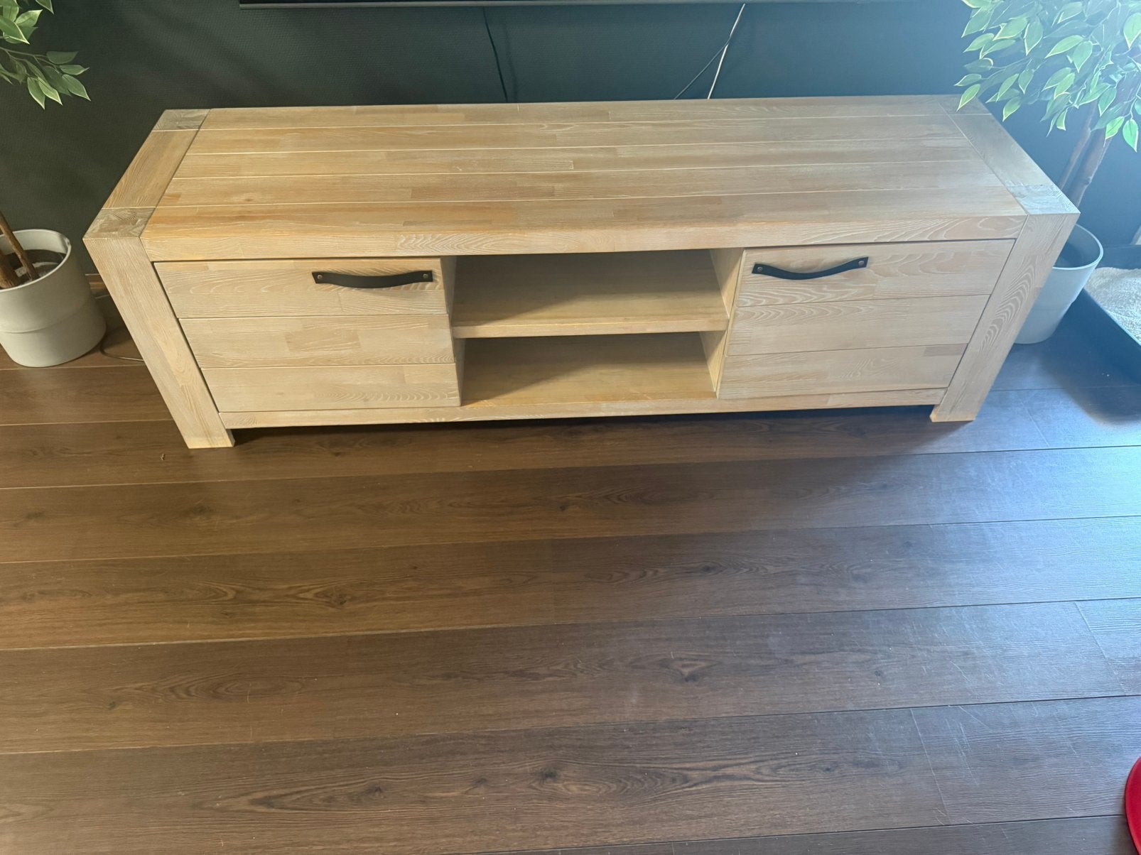 Houten tv-meubel - 180x55x50 cm, Ophalen, Gebruikt, 150 tot 200 cm, Minder dan 100 cm