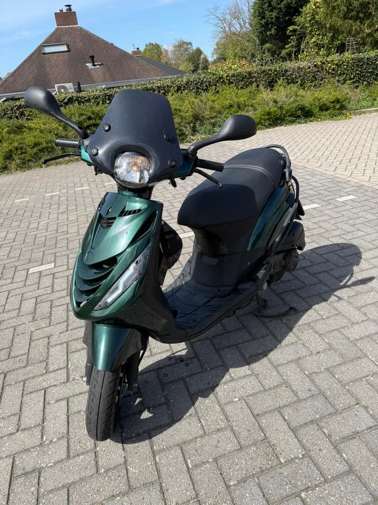 Piaggio zip 2023+ complete kappenset en knipperlicht, Ophalen, Zo goed als nieuw, Benzine, Zip