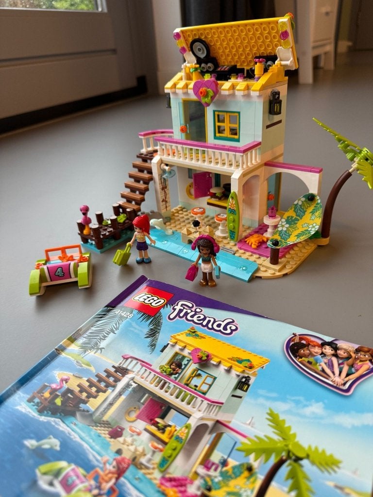 Lego friends strandhuis 41428, Kinderen en Baby's, Speelgoed | Duplo en Lego, Compleet, Lego, Ophalen of Verzenden, Zo goed als nieuw