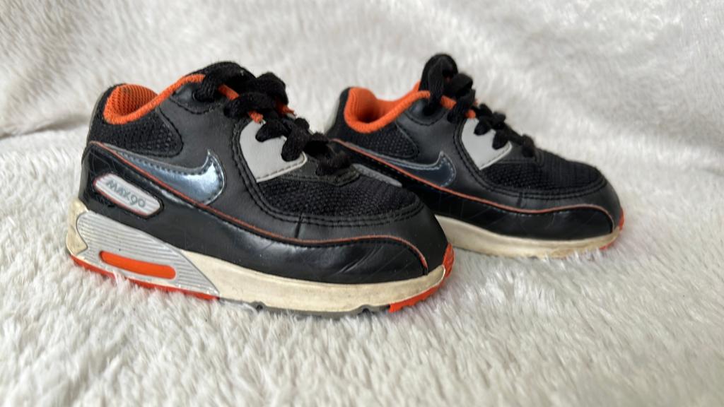 Nike air max 90 maat 22, Kinderen en Baby's, Kinderkleding | Schoenen en Sokken, Jongen of Meisje, Schoenen, Ophalen of Verzenden