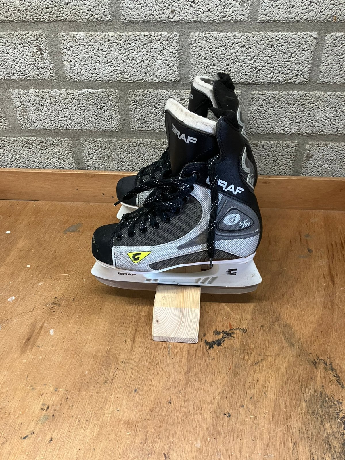 Graf ijshockey schatsen maat 35, Ophalen of Verzenden, Zo goed als nieuw, IJshockeyschaatsen, Overige merken