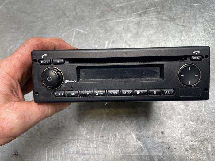 Radio van een Iveco New Daily, Gebruikt, -, Overige automerken, -