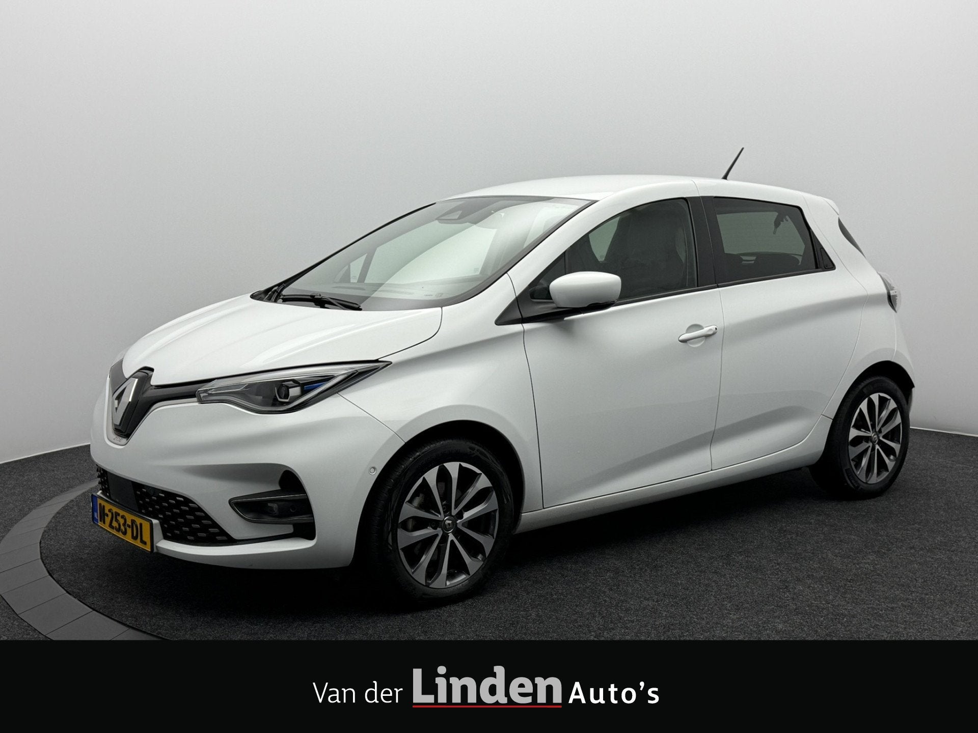 Renault ZOE R135 Intens 52 kWh SOH 92% | Koop Accu | Warmtep, Auto's, Dealer onderhouden, 136 pk, Gebruikt, Zwart