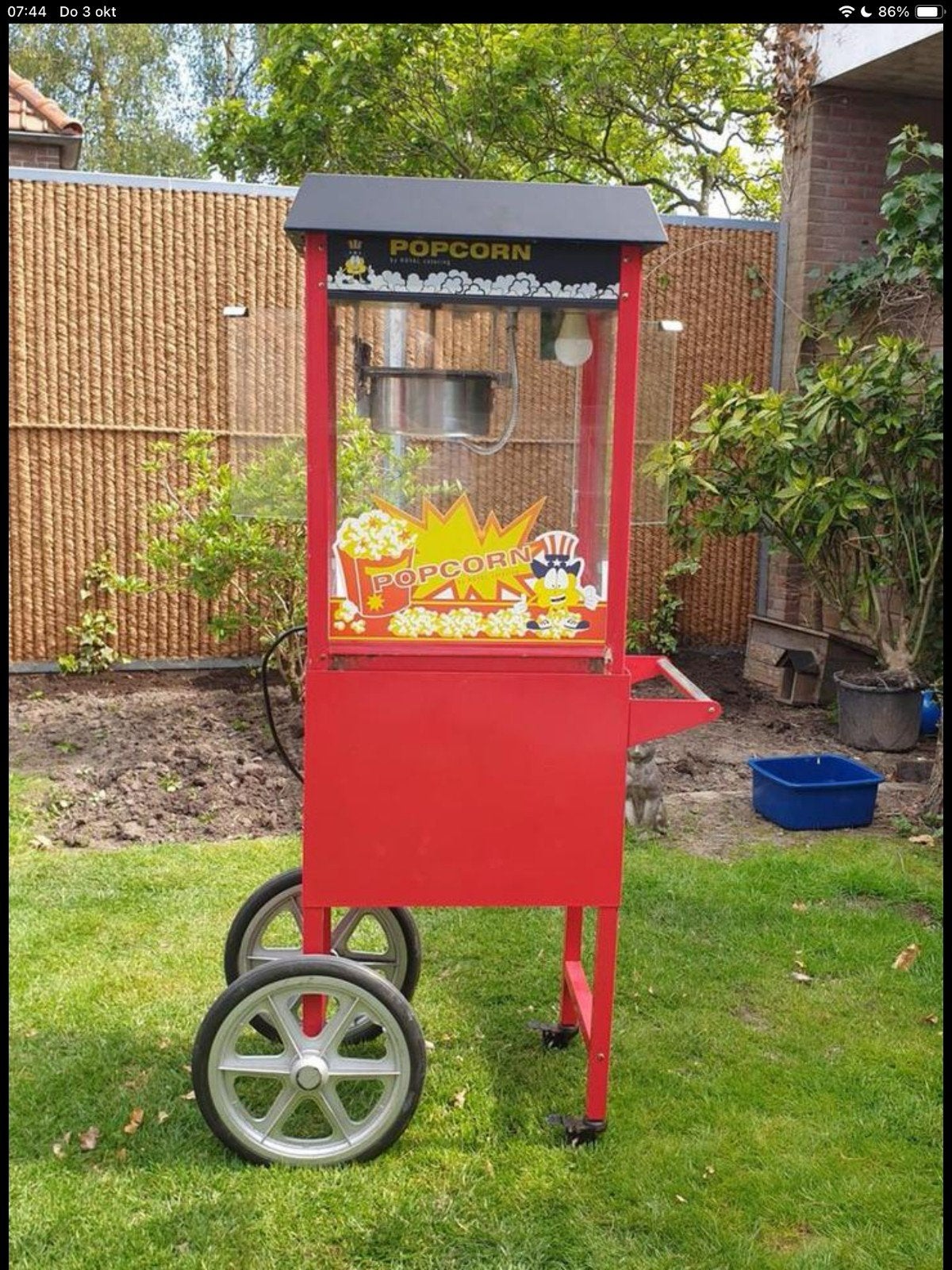 Te huur: popcornmachine op wielen, Ophalen