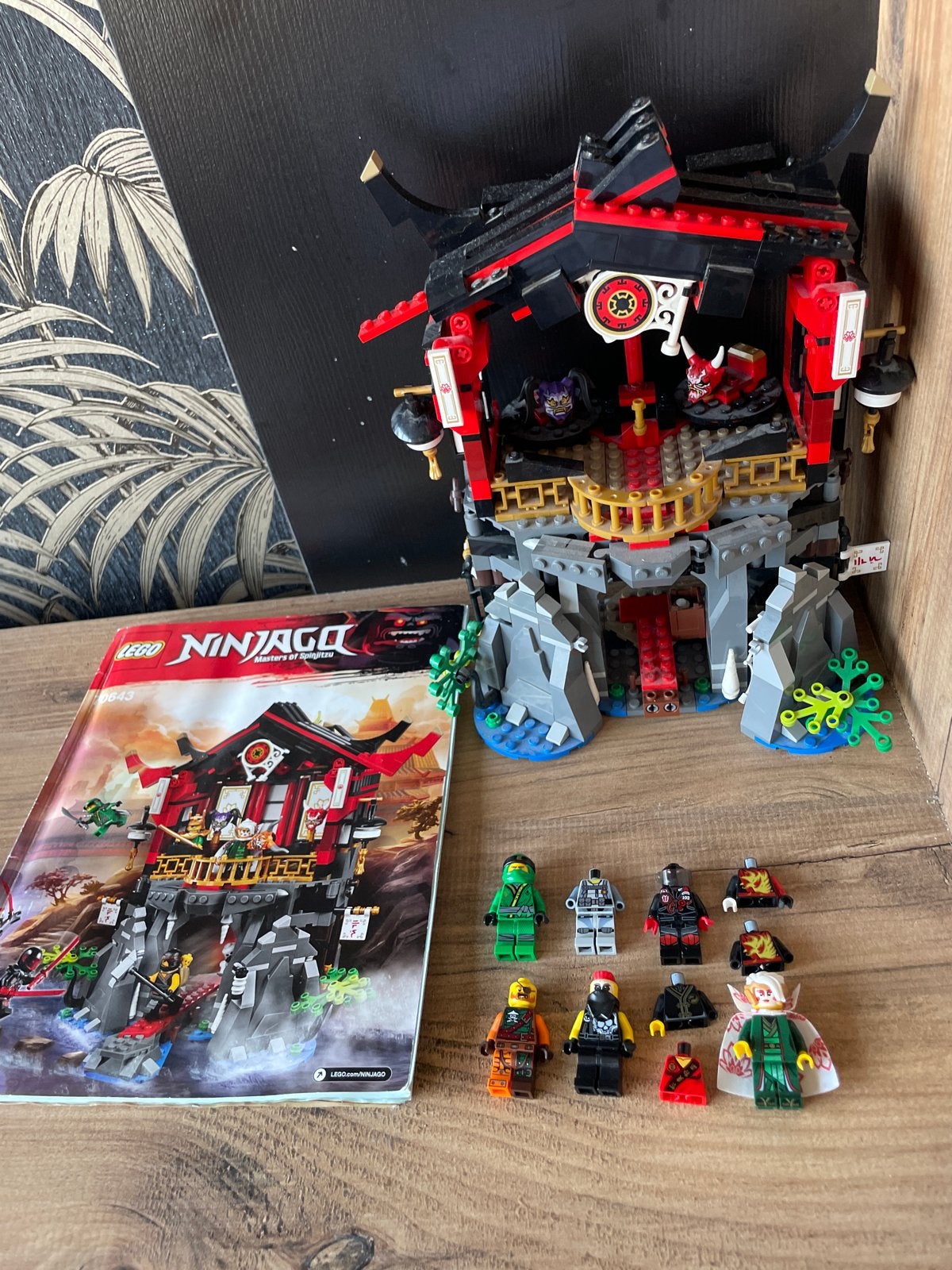 LEGO Ninjago set 70643 met extra poppetjes (niet compleet), Ophalen of Verzenden, Gebruikt, Overige merken