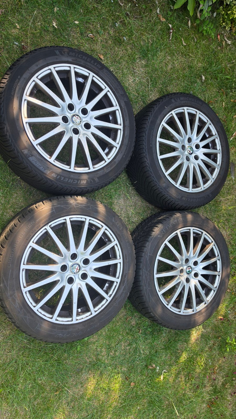 Winterwielen Alfa Romeo 225/50R17 Michelin/Vredestein, Gebruikt, Banden en Velgen, 17 inch, Personenwagen