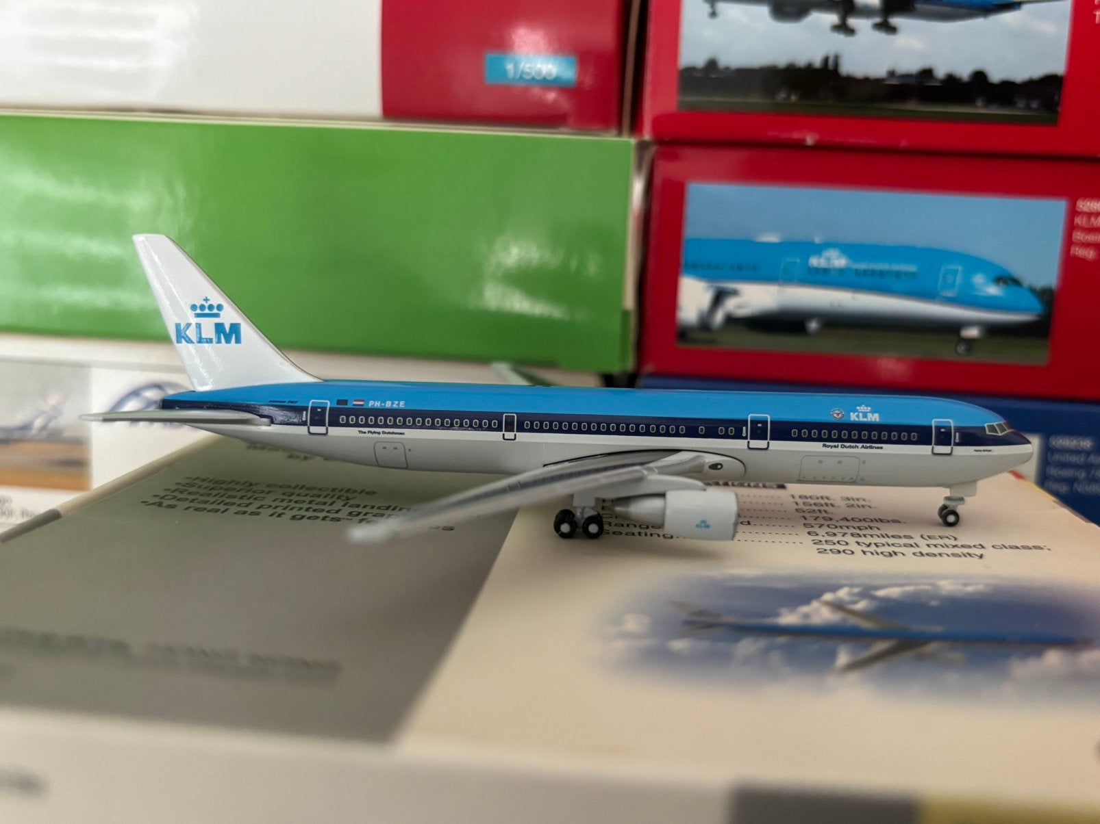 Starjets KLM Boeing 767-300ER 1/500, Ophalen of Verzenden, Zo goed als nieuw, Schaalmodel