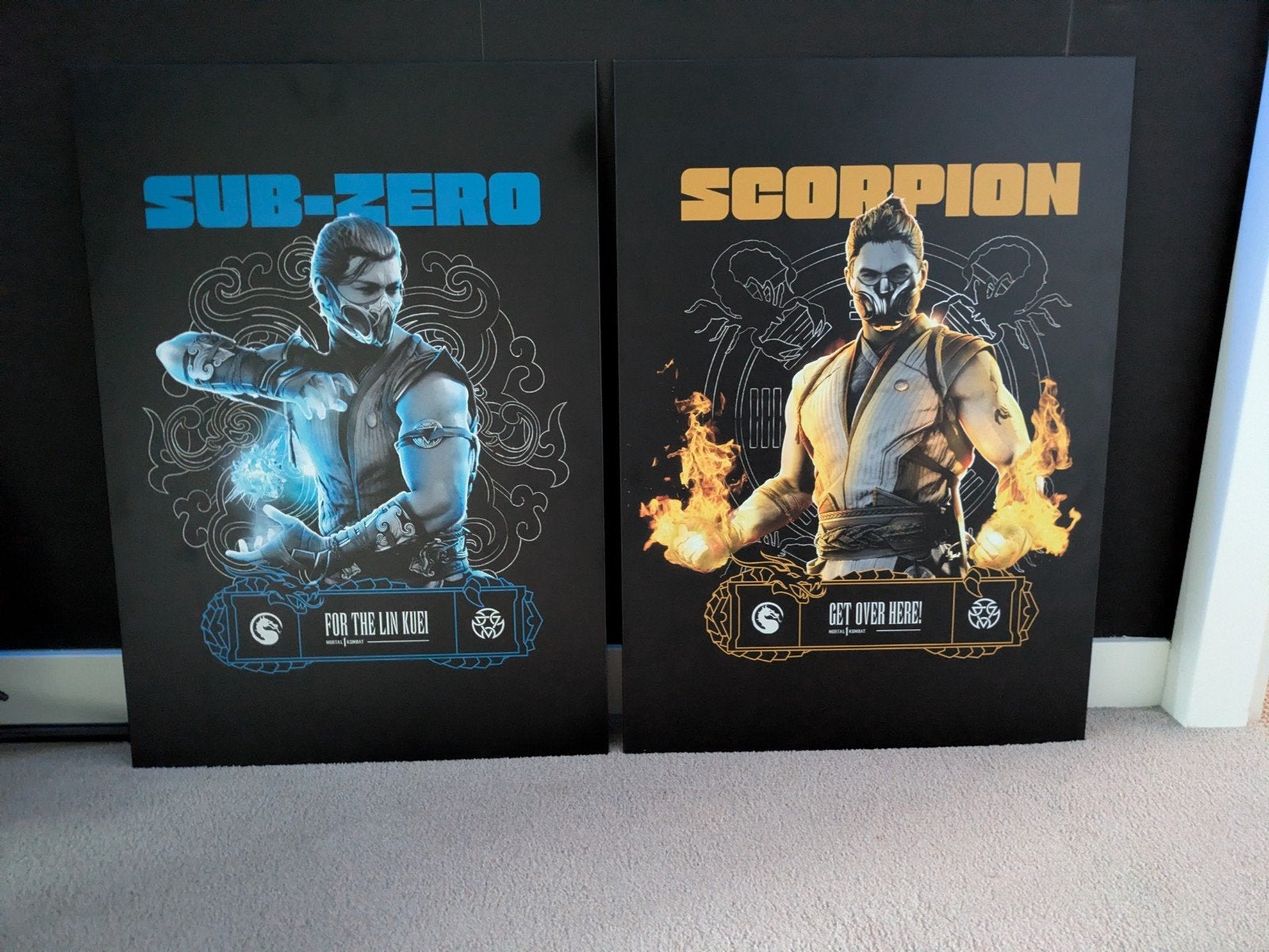 Displate L: Mortal Kombat Sub-Zero & Scorpion (2 stuks), Metaal, 48 cm, 62 cm, Meerkleurig