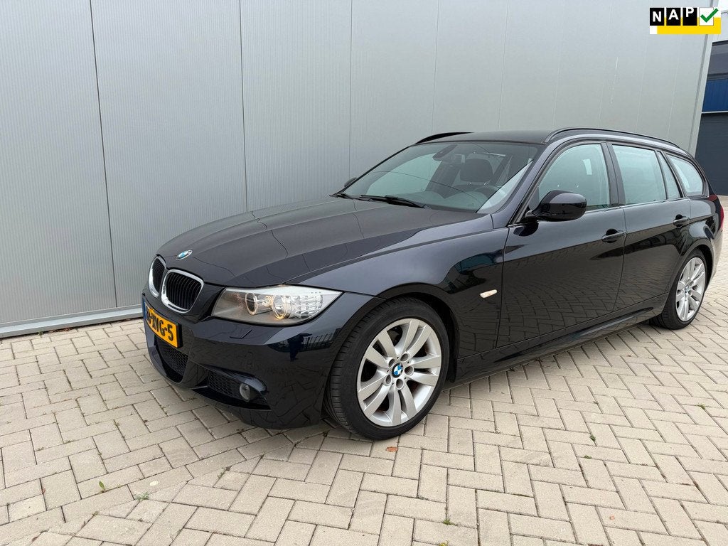 BMW 3-serie Touring 318i Corporate Lease M Sport Edition, Auto's, BMW, Automaat, Euro 5, 4 cilinders, 1435 kg