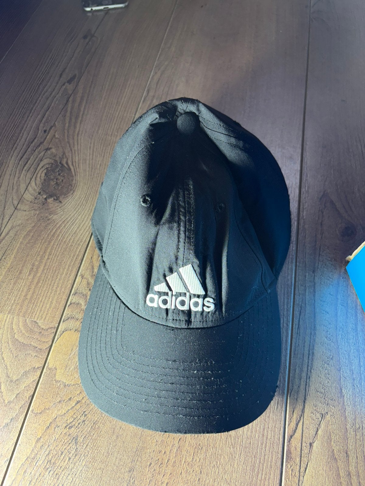 Adidas pet, Ophalen of Verzenden, Zo goed als nieuw