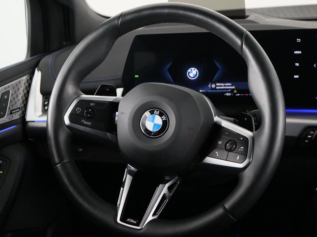 BMW 2 Serie 220i Active Tourer (bj 2025, automaat), 12 maanden, Gebruikt, 156 pk, Leder en Stof