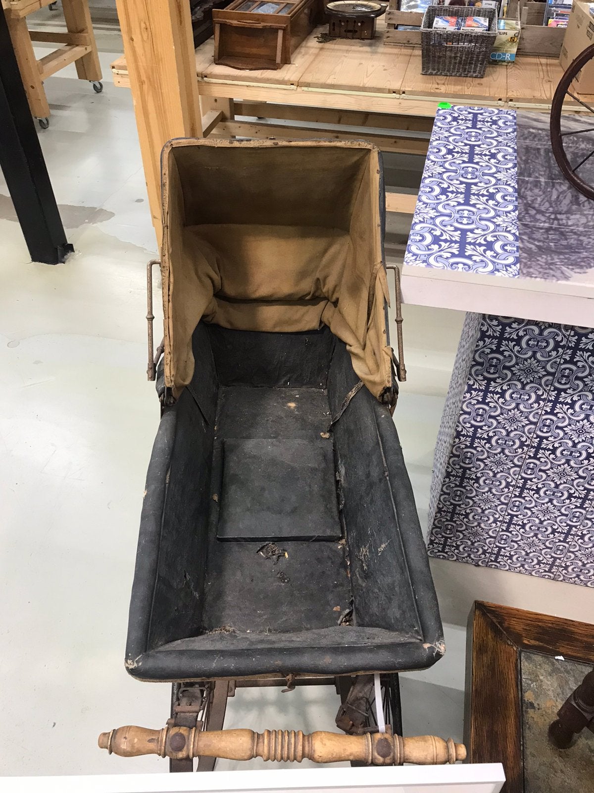 Antieke kinderwagen, Antiek en Kunst, Antiek | Overige Antiek, Ophalen of Verzenden