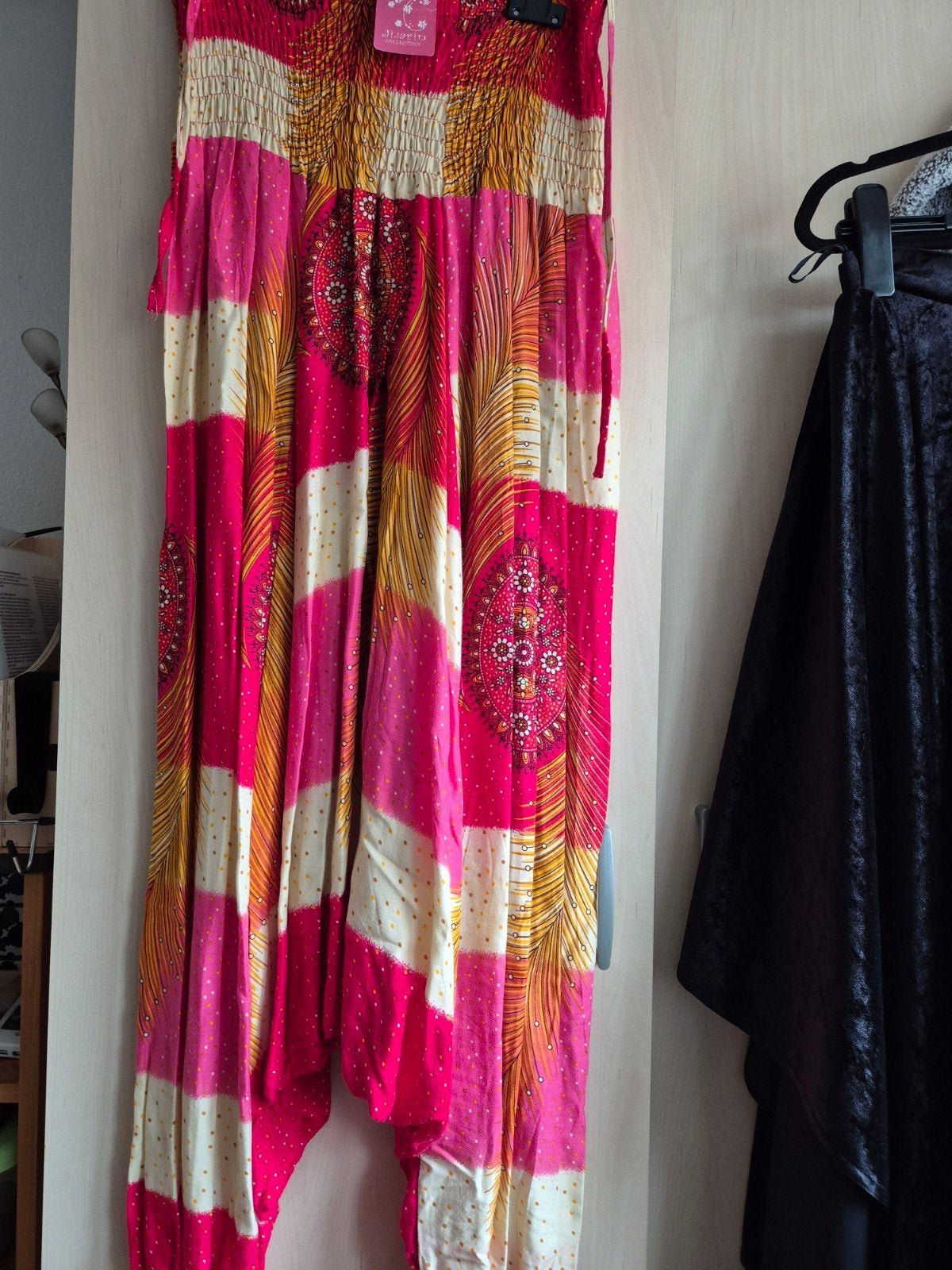 Nieuwe kleurrijke harembroek met prijskaartje, Kleding | Dames, Ophalen, Nieuw, Roze