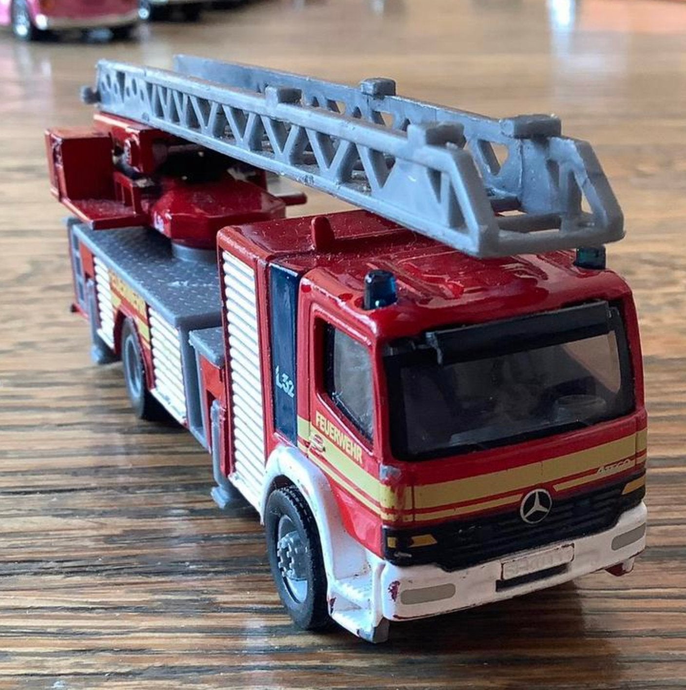 Siku Mercedes Brandweerwagen met ladder, Ophalen, Gebruikt, Bus of Vrachtwagen, SIKU
