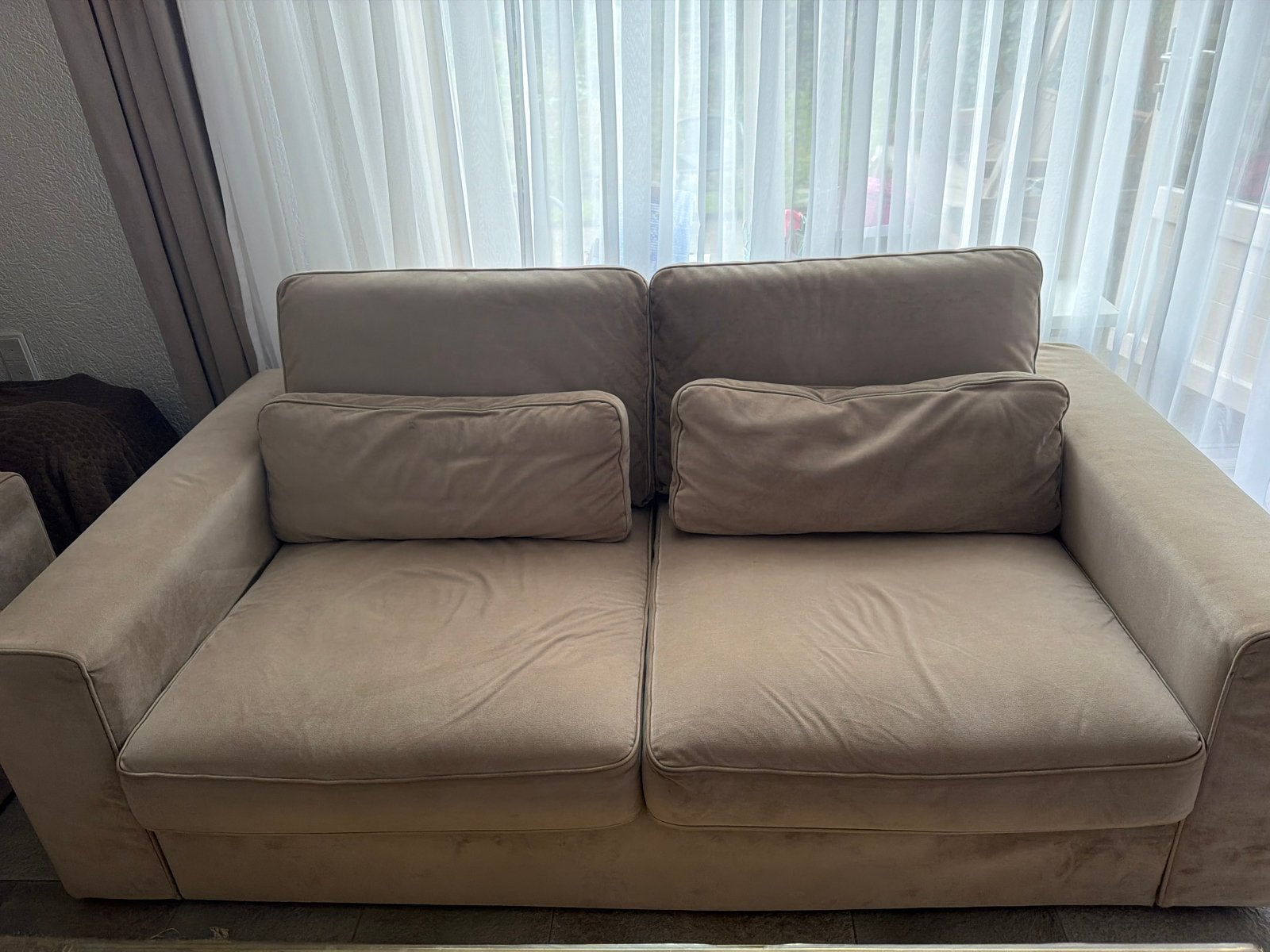 Comfortabele 3-zits en 2-zits bank, beige stof, Ophalen, Driepersoons, 75 tot 100 cm, Zo goed als nieuw