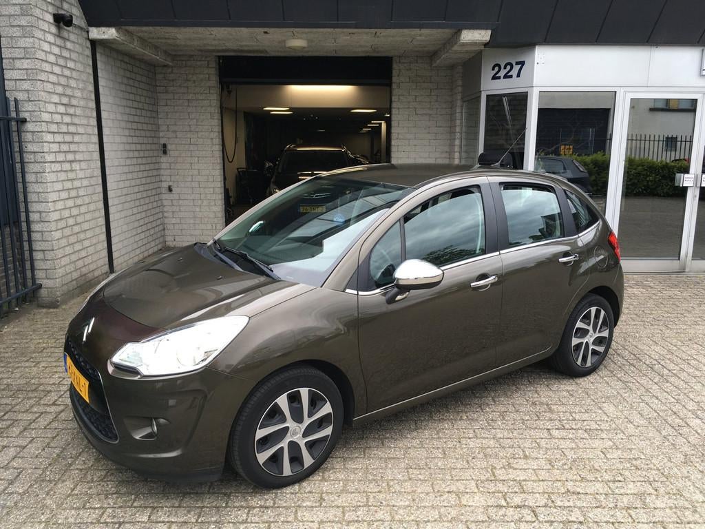 Citroen C3 1.6 e-HDi Collection / CLIMA / CRUISE / METALLIC, Voorwielaandrijving, Euro 5, Gebruikt, Zwart