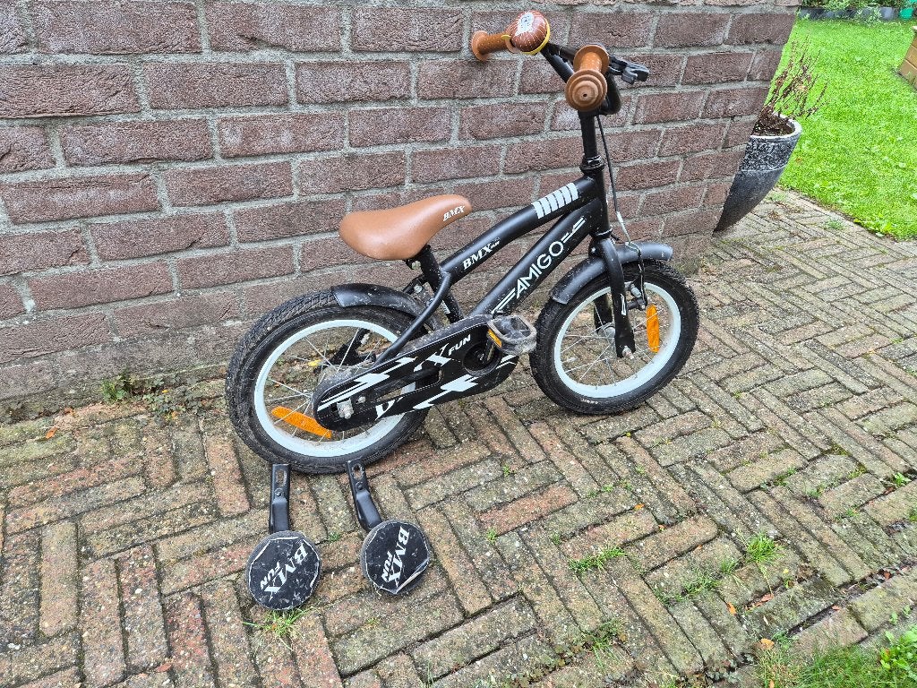 Amigo BMX kinderfiets met zijwieltjes, Ophalen, Terugtraprem, Zijwieltjes, Gebruikt