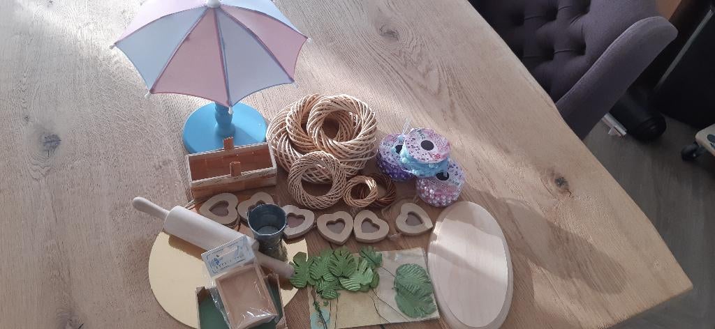 knutselen, Hobby en Vrije tijd, Ophalen, Zo goed als nieuw, Overige materialen, Knutselwerk