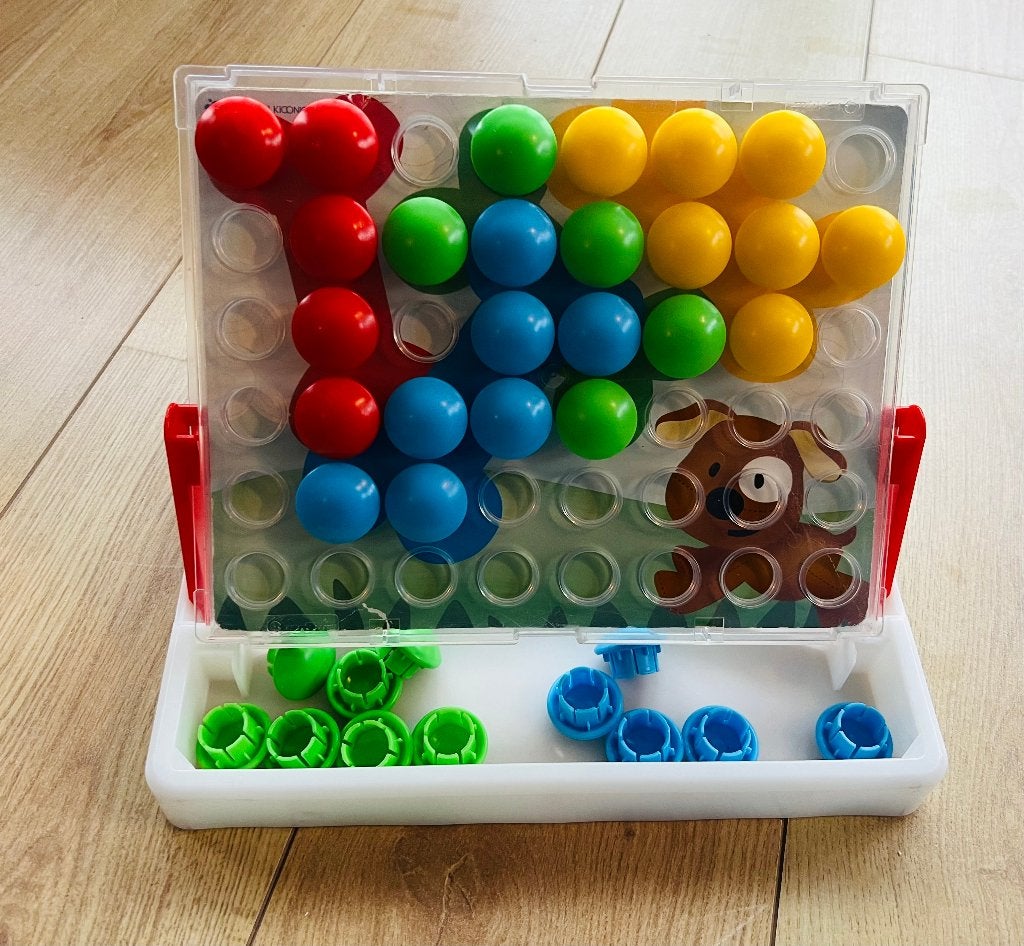 Kindermozaïek speelgoed met kleine prikkers, Ophalen of Verzenden, Gebruikt