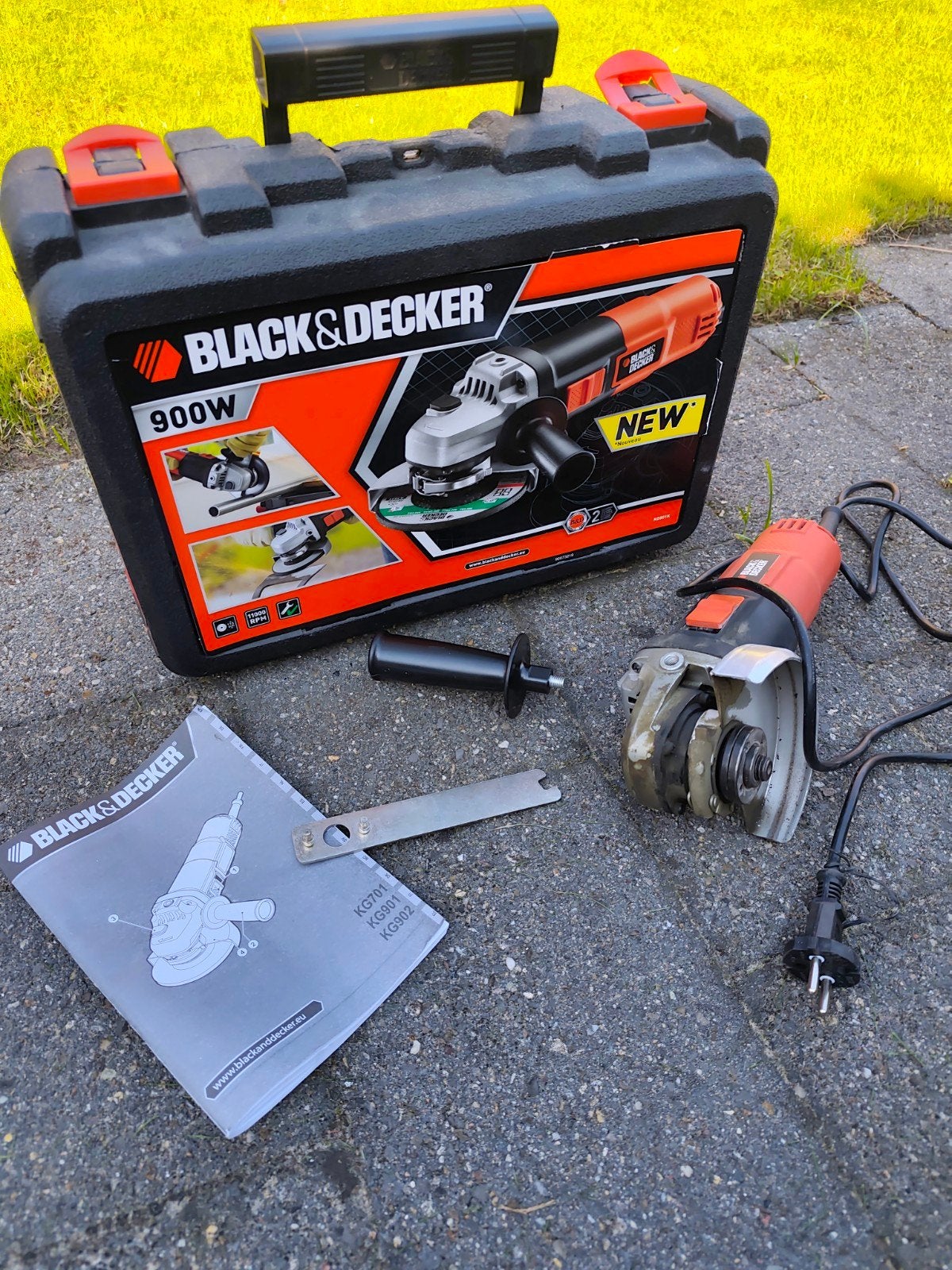 Black & Decker KG901K Haakse Slijper 900W in Koffer, Ophalen, Gebruikt, 700 tot 1000 watt, Haakse handslijpmachine