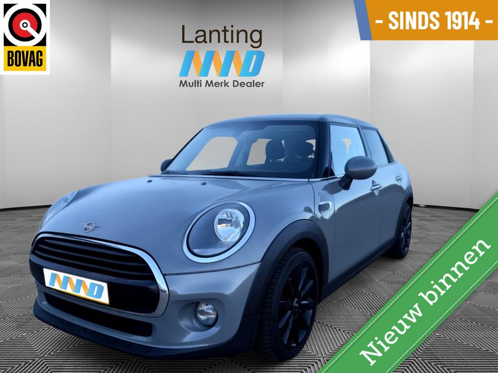 Mini 1.5 Cooper 5 deurs MOONWALK GREY, Gebruikt, Origineel Nederlands, Bedrijf, Handgeschakeld