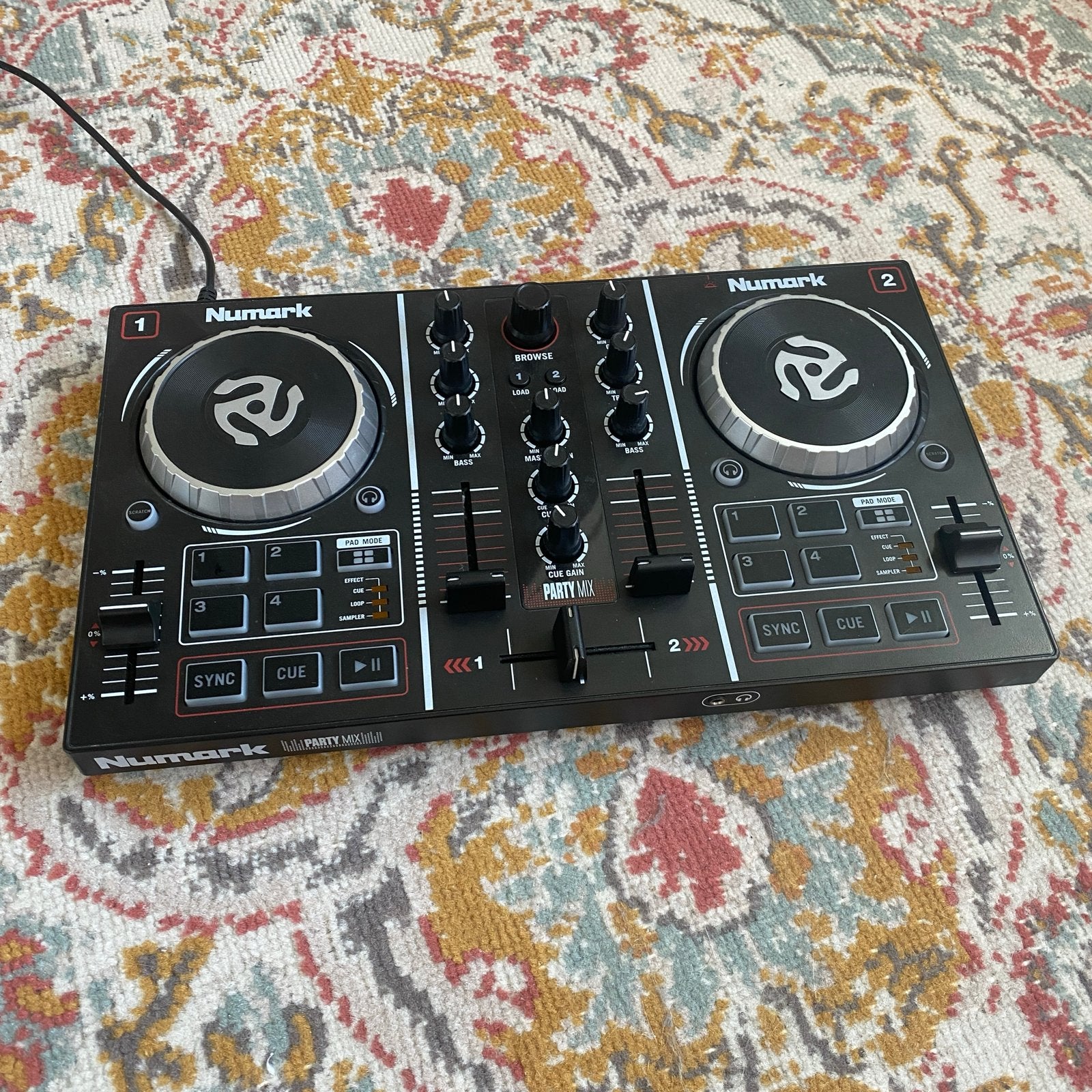 Numark Party Mix II DJ Controller - Zo goed als nieuw, Ophalen of Verzenden, Zo goed als nieuw