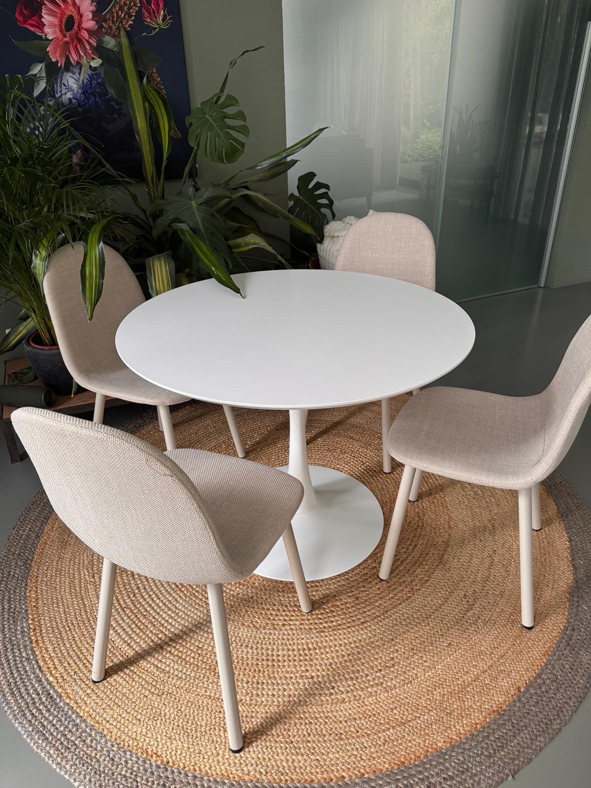 Nieuwe eetkamerstoelen en eettafel vtwonen loods 5 jysk, Ophalen, Nieuw, 4 tot 6 stoelen