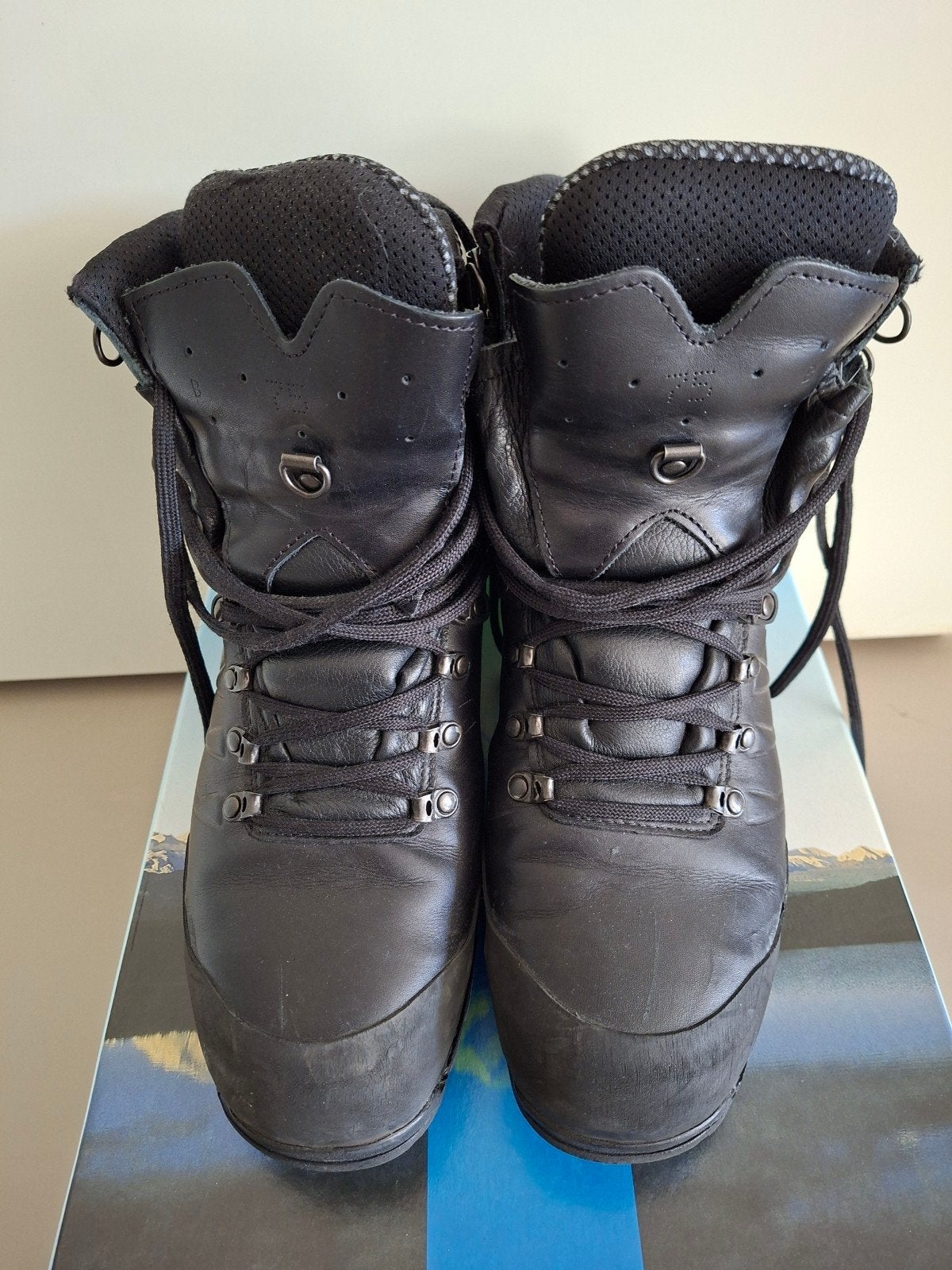 Meindl werk of wandelschoenen, Sport en Fitness, Bergsport en Wandelen, Ophalen, Zo goed als nieuw, Schoenen