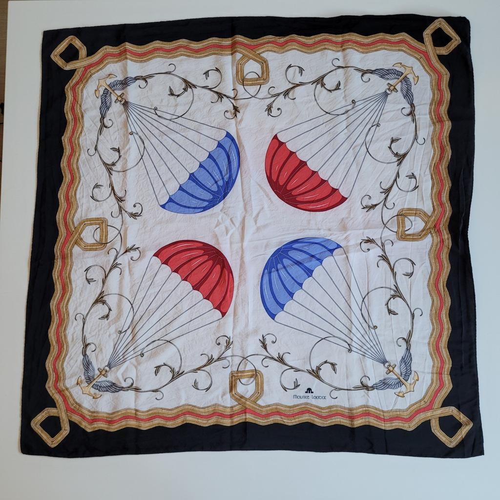 Maurice Lacroix sjaal zijde met luchtballonnen patroon 85x85, Maurice Lacroix, Ophalen of Verzenden, Zo goed als nieuw, Sjaal