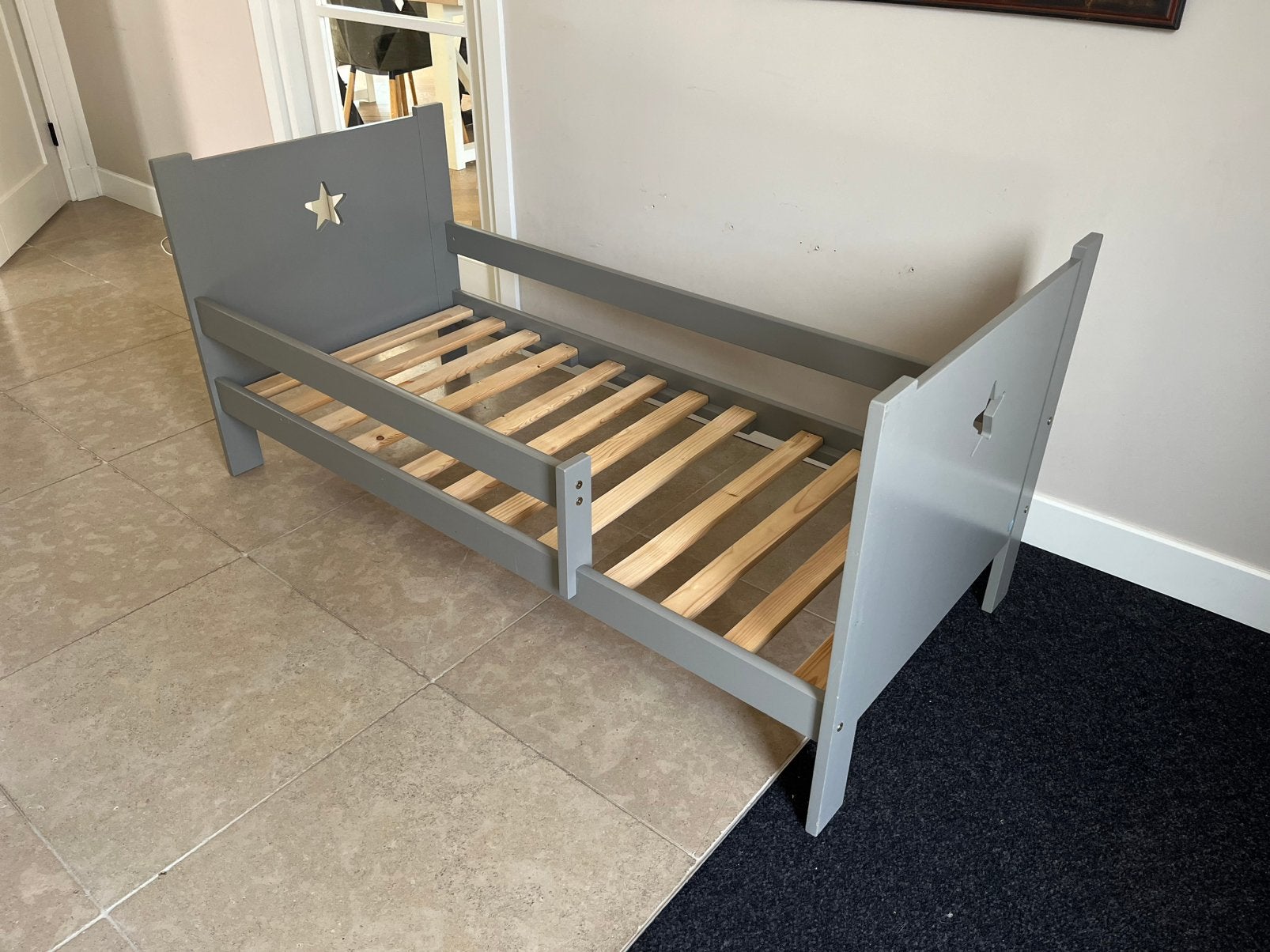 Bed petit Amelie, Huis en Inrichting, Ophalen, Gebruikt, 190 cm of minder, Grijs