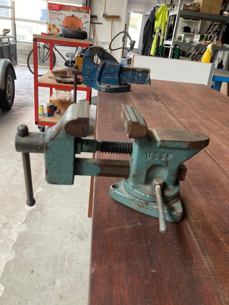 ussr bankschroef, Doe-het-zelf en Verbouw, Gereedschap | Handgereedschap, Ophalen of Verzenden, Gebruikt