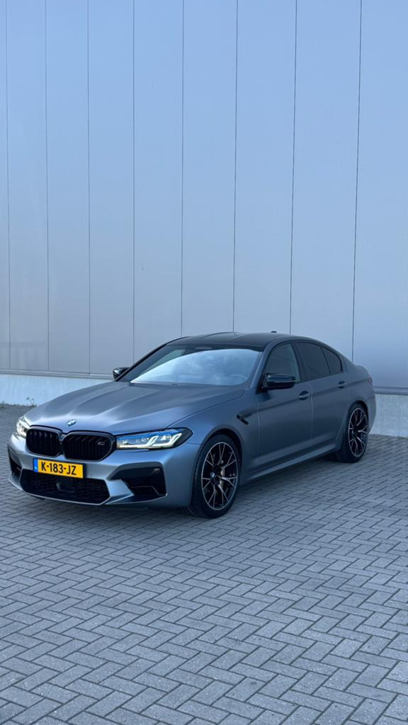 BMW 5-Serie M5 627pk Xdrive 2021 NAP frozenblue keramisch, Auto's, Automaat, Parkeerassistent, 2000 kg, 4395 cc