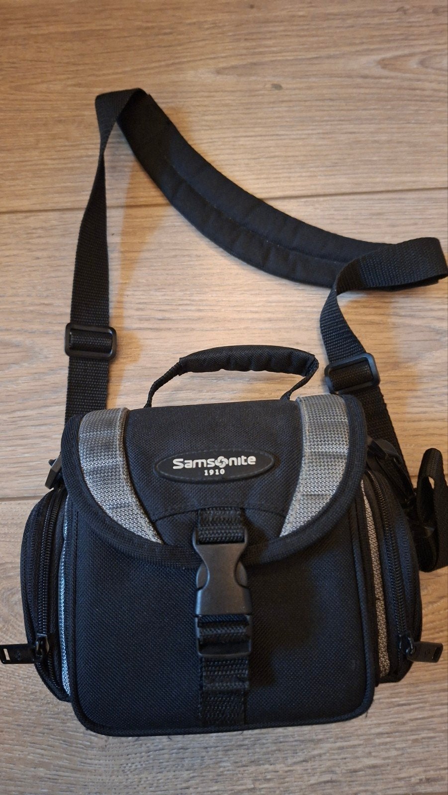 Samsonite cameratas - Zwart/Grijs (19x15 cm), Audio, Tv en Foto, Gebruikt, Samsonite, Gevoerd, Ophalen of Verzenden