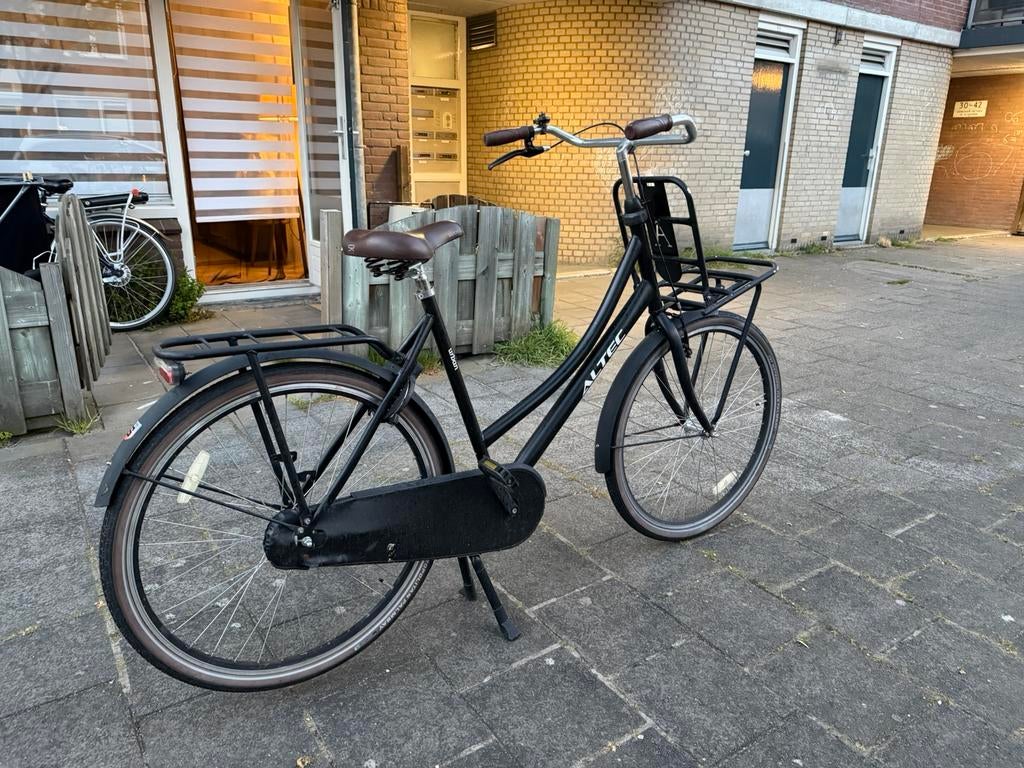 28 inch dames fiets, zonder versnelling. Met schade, Ophalen of Verzenden, Gebruikt, Terugtraprem, Overige merken