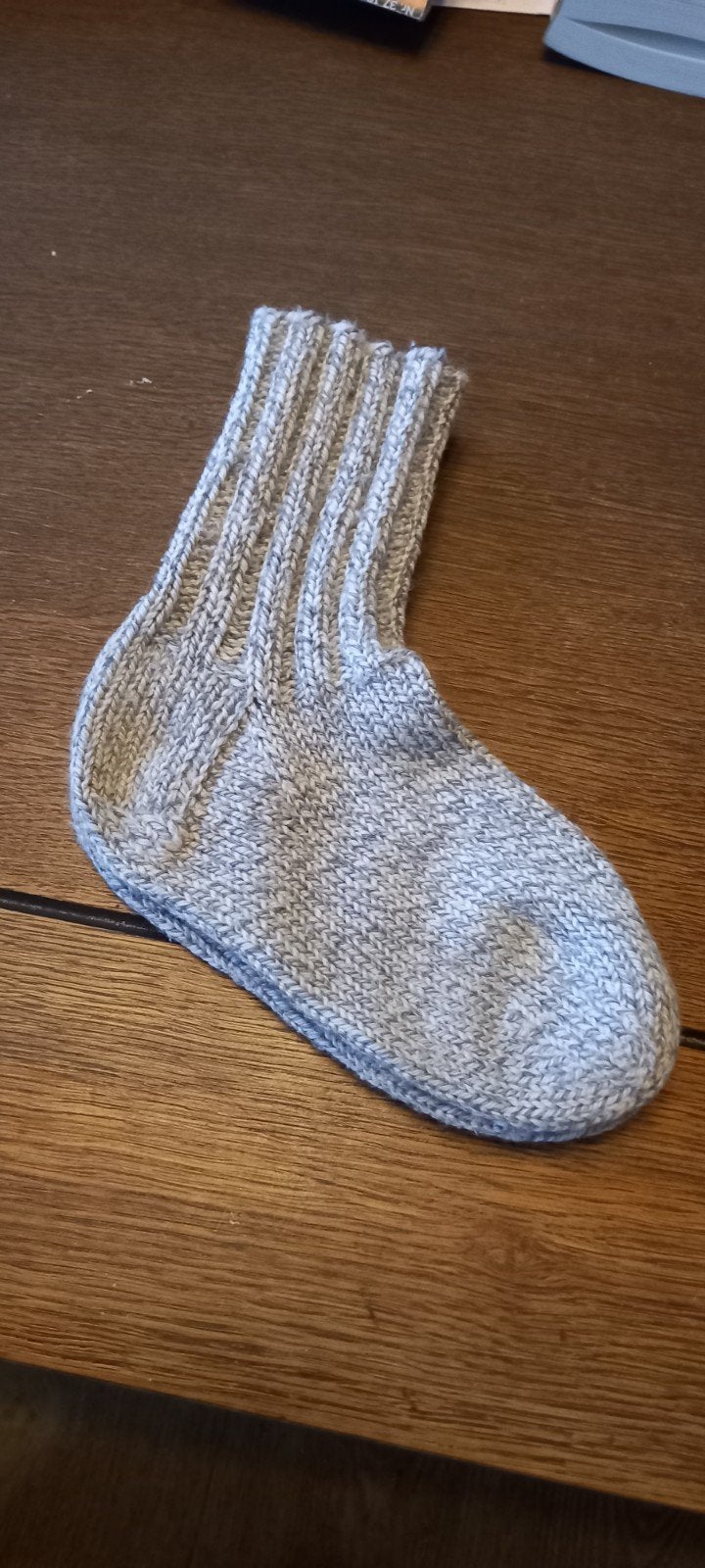 Handgebreide sokken maat 27-30, Ophalen of Verzenden, Nieuw, Jongen of Meisje, Sokken