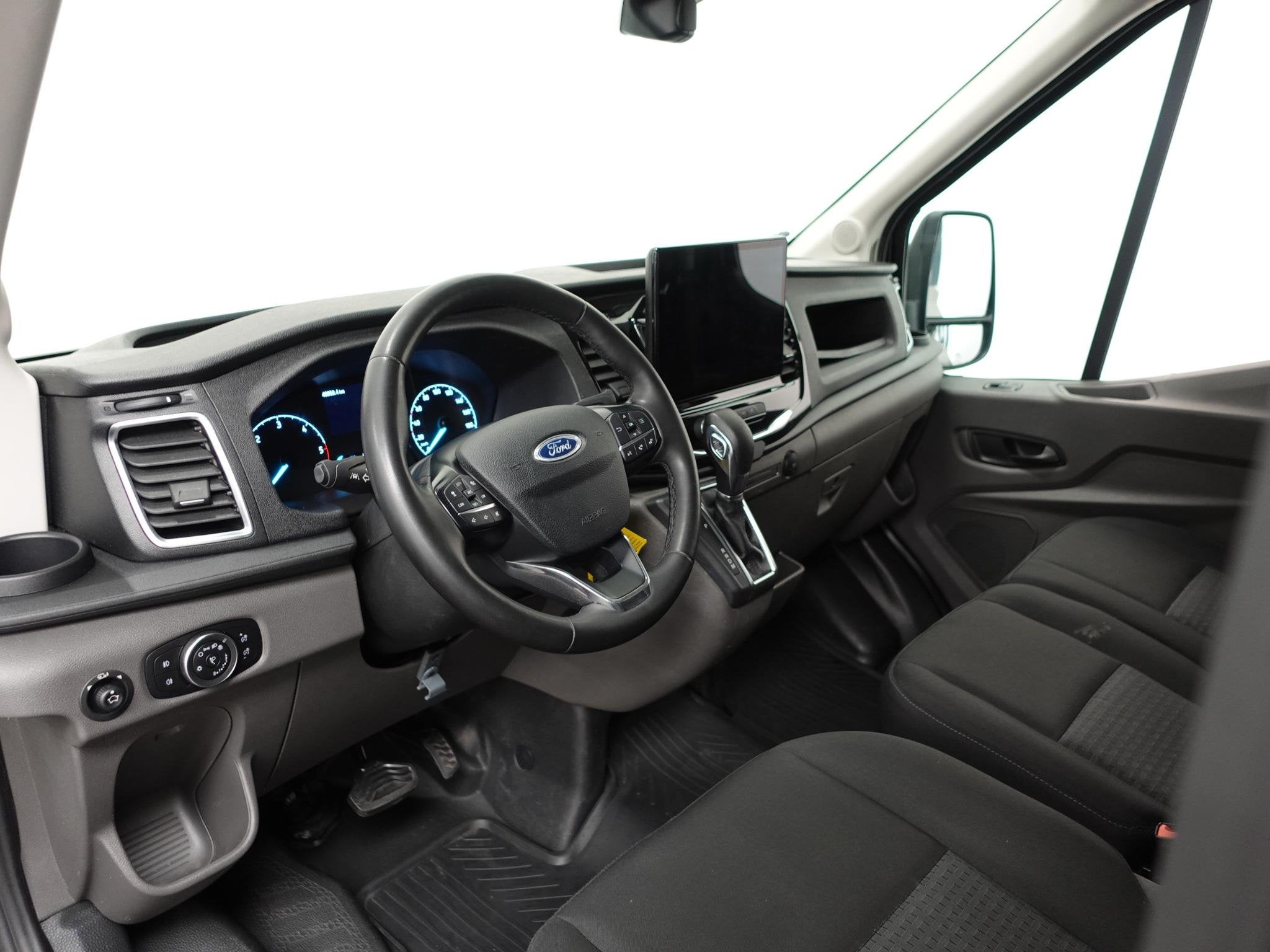 Ford Transit 310 2.0 TDCI L2H2 Trend Automaat Airco Bluetoot, Stof, Euro 6, 4 cilinders, 129 pk