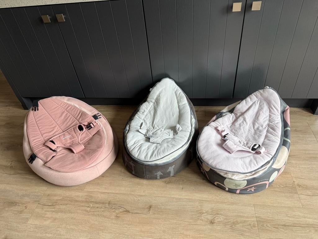 Drie Doomoo Seats - Comfortabele zitjes voor baby's, Huis en Inrichting, Zitzakken, Ophalen of Verzenden, Zo goed als nieuw