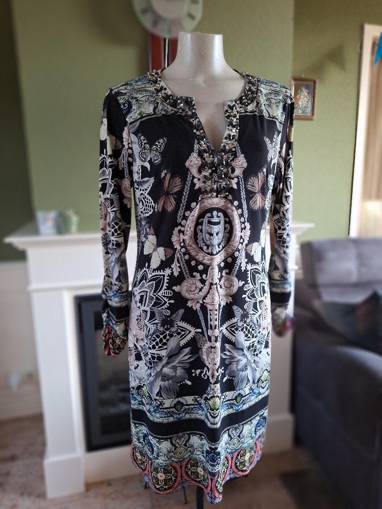 K-Design k Design vlinder mooi hals lijn jurk L, Kleding | Dames, K-design, Maat 42/44 (L), Zo goed als nieuw, Knielengte