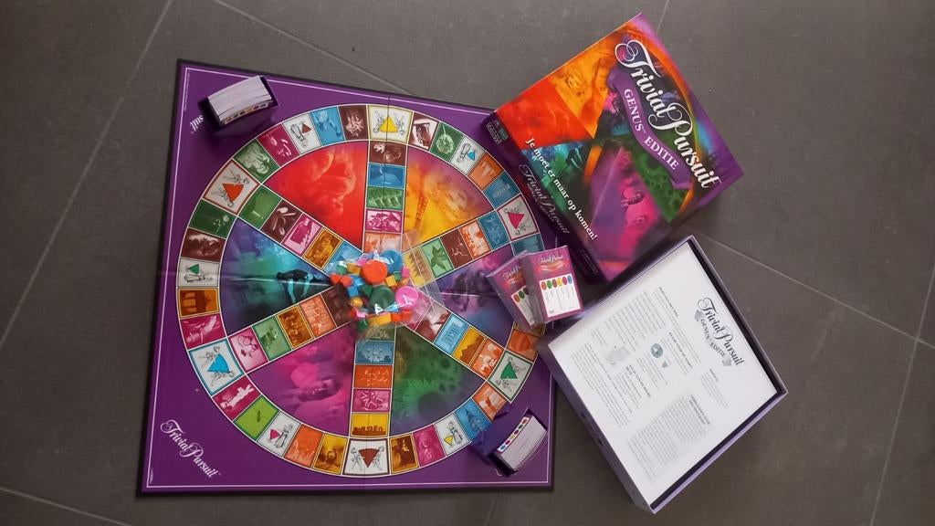Trivial Pursuit/ Genus editie., Ophalen of Verzenden, Zo goed als nieuw