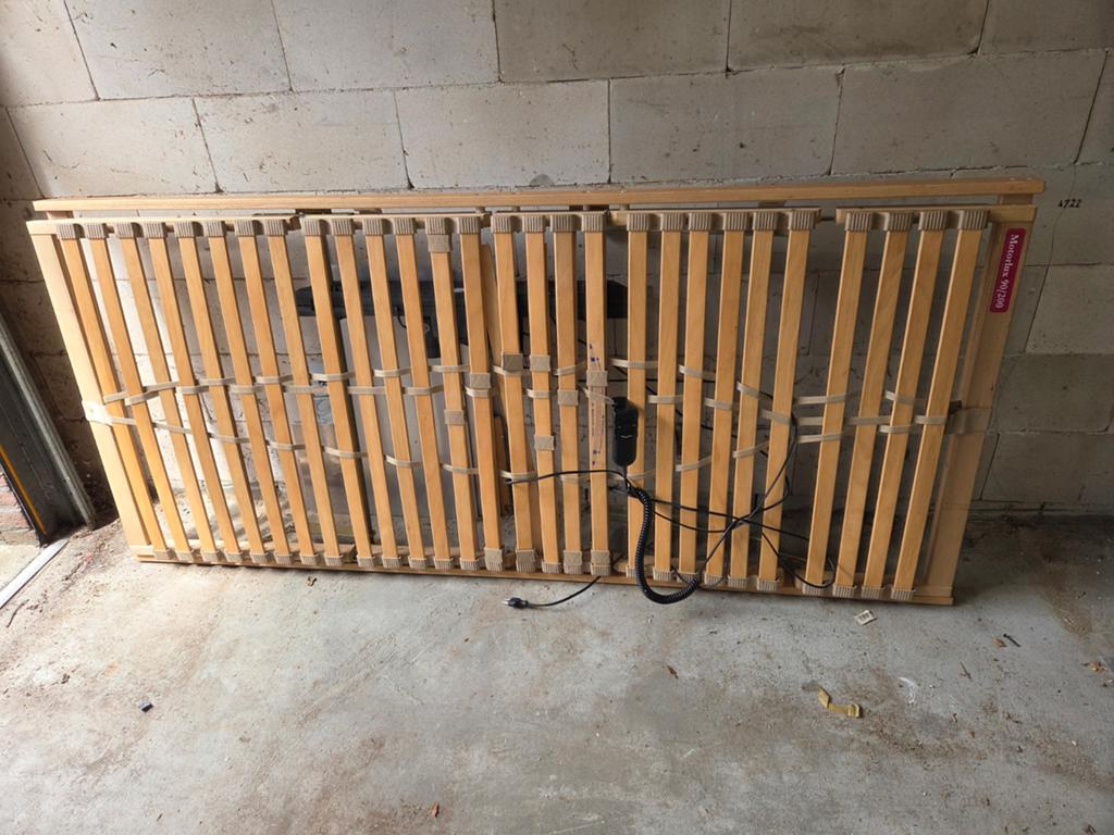 Motorlux lattenbodem 90x200 met afstandsbediening, Ophalen, 90 cm, Eenpersoons, Bruin