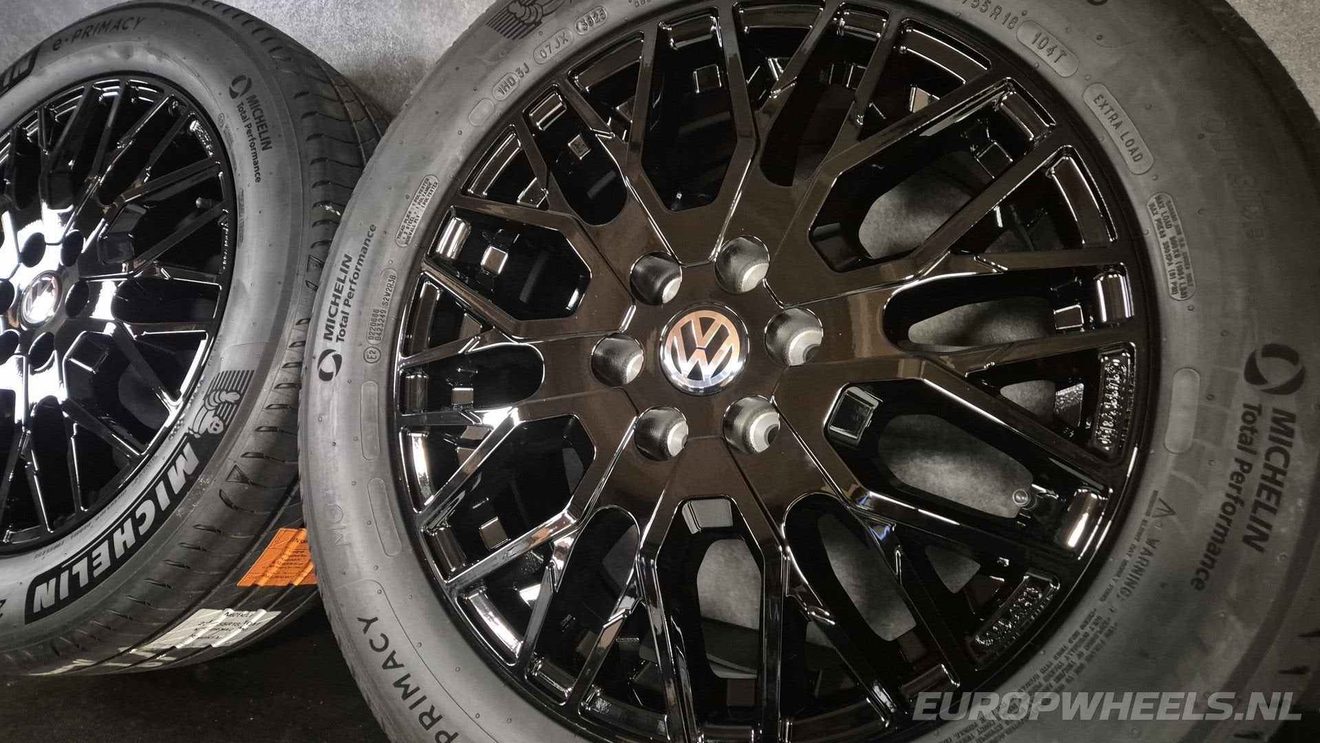 18 inch VW Transporter T7 velgen Michelin zomerbanden 6x120, 18 inch, Bestelwagen, -, -
