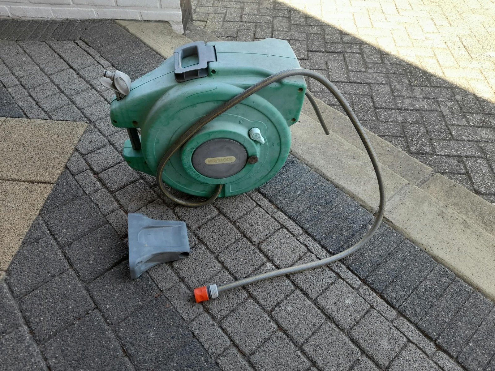 Hozelock Wandgemonteerde Slanghaspel met Houder, Tuin en Terras, Ophalen of Verzenden, Gebruikt, Tuinslanghaspel