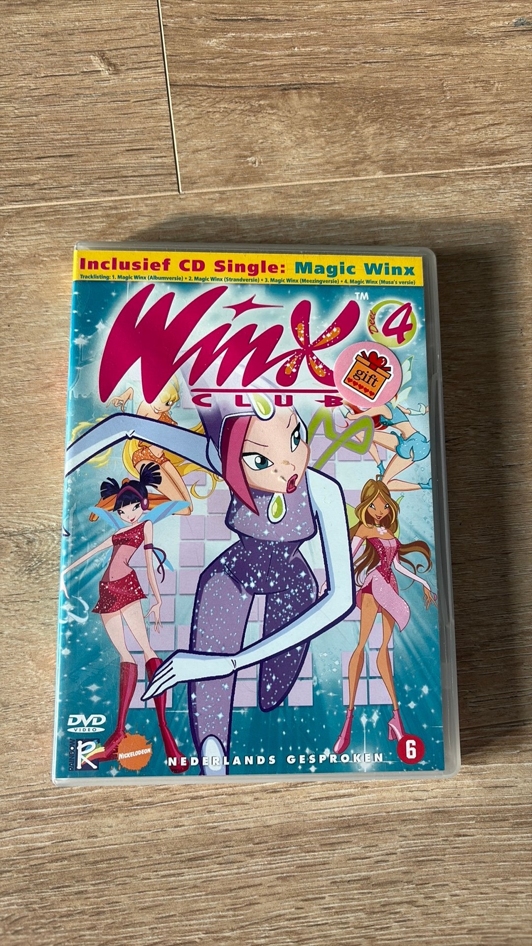 Dvd en cd winx club nummer 4, Cd's en Dvd's, Alle leeftijden, Ophalen of Verzenden, Zo goed als nieuw