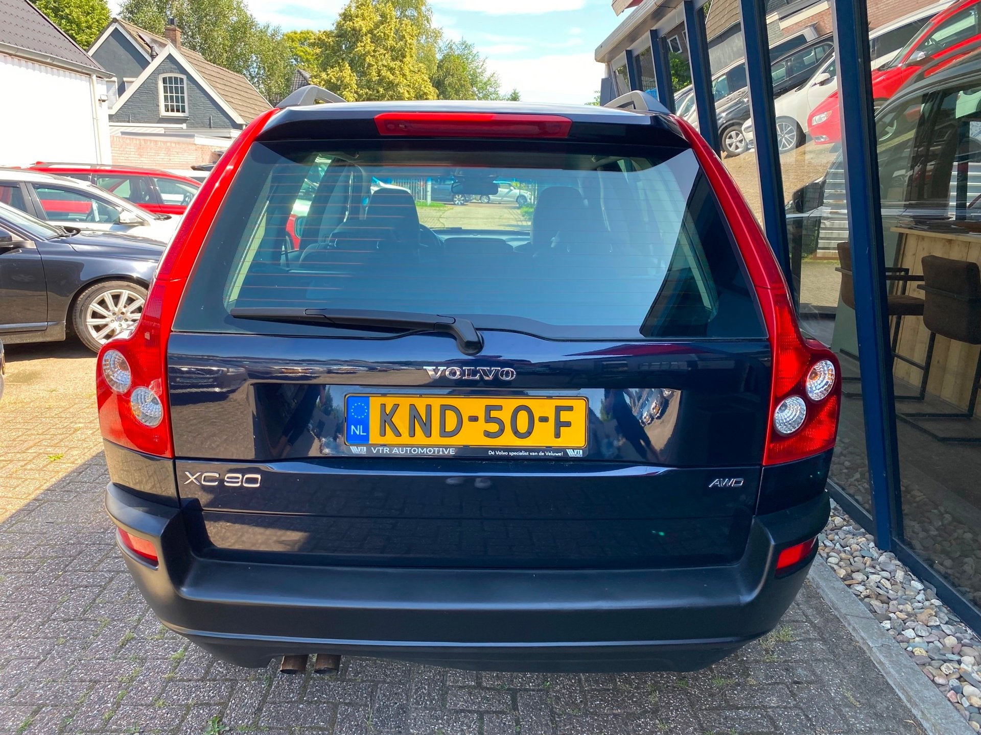 Volvo XC90 2.5 T Momentum Automaat, Gebruikt, Zwart, 1928 kg, Blauw