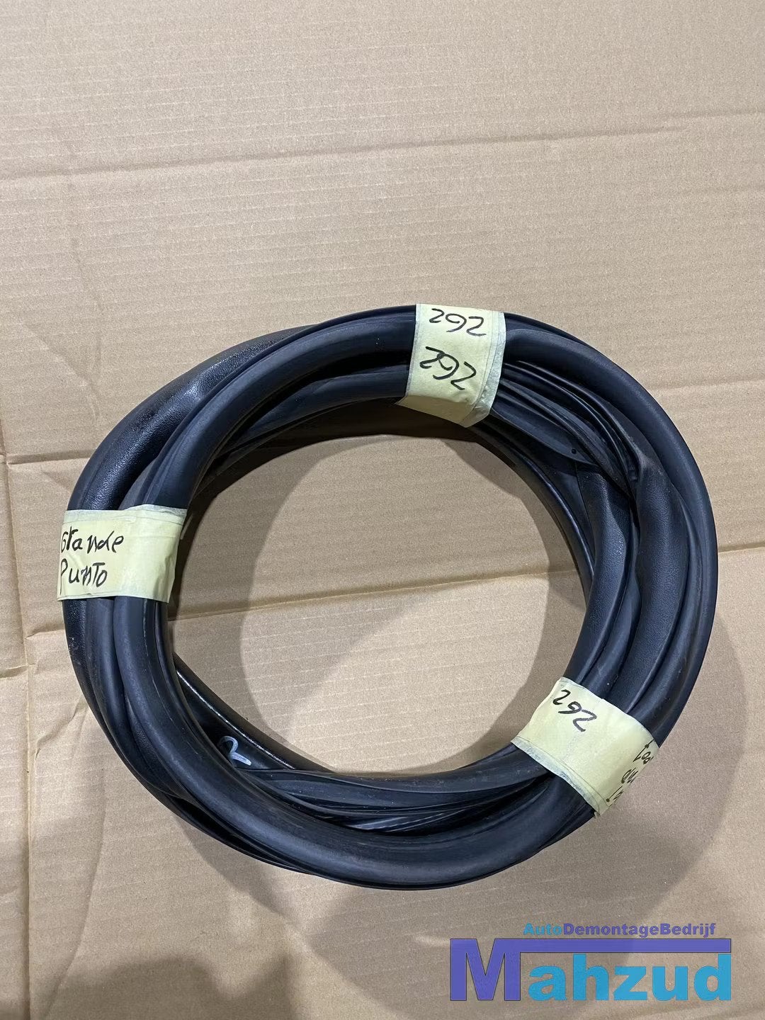 FIAT GRANDE EVO PUNTO Links voor deur rubber 2005-2012, Gebruikt, Stellantis Europe S.p.A., Ophalen of Verzenden, Info@stellantis.com